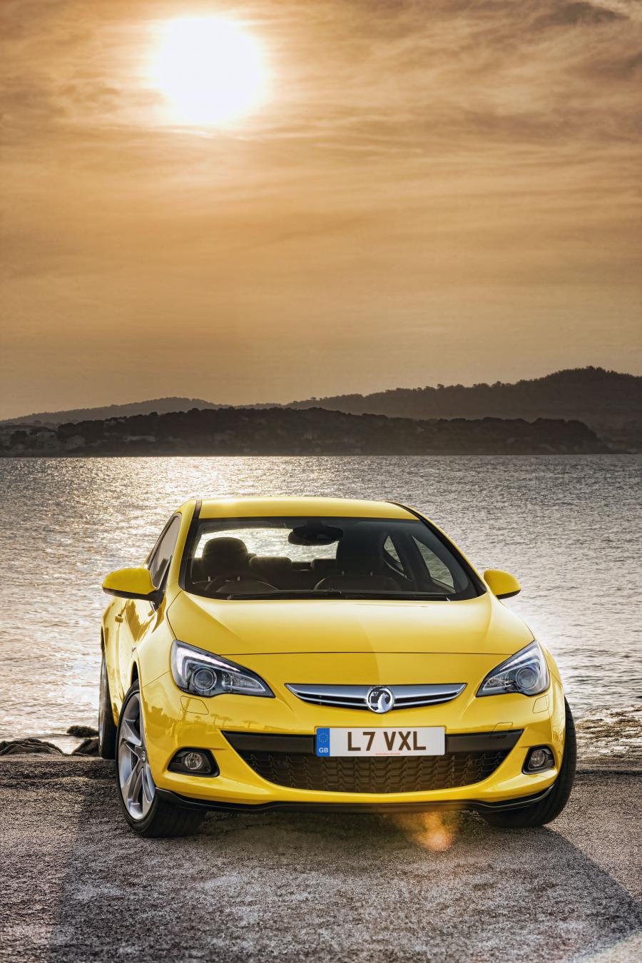  Vauxhall Astra GTC 2011 года  (фото 9 из 9)